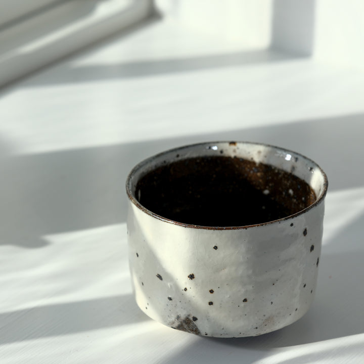 Marco Minetti, Matcha bowl, straight shape, white, brown inside | feldspar glaze (MM27)