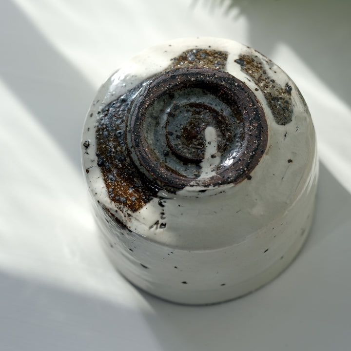 Marco Minetti, Matcha bowl, straight shape, white, brown inside | feldspar glaze (MM27)
