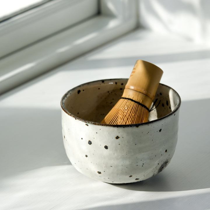 Marco Minetti, Matcha bowl, rounded shape, white | feldspar glaze (MM25)