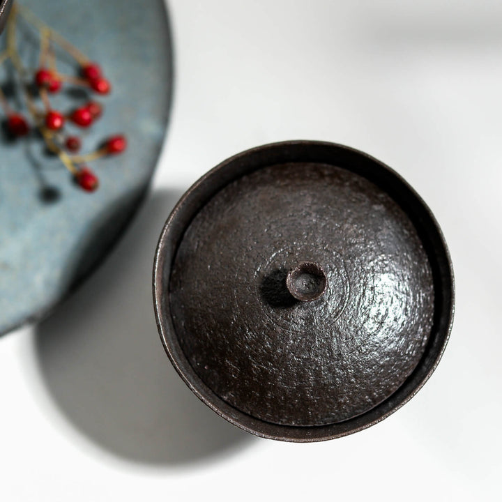 Saeam Kwon, Keramik, chinesischer Gaiwan | schwarz (SK24)