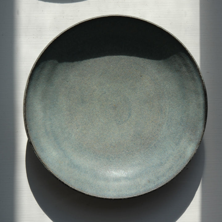 Saeam Kwon, Teller 18 cm, handfertigte Keramik | petrol-grau (SK29)