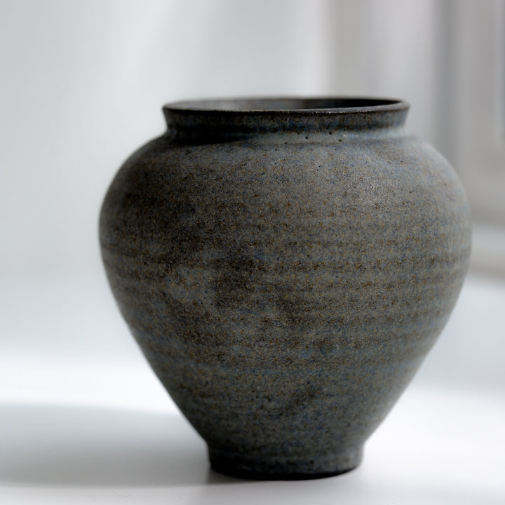 Saeam Kwon, ceramic, vase, Moon Jar, small | gray petrol (SK14)