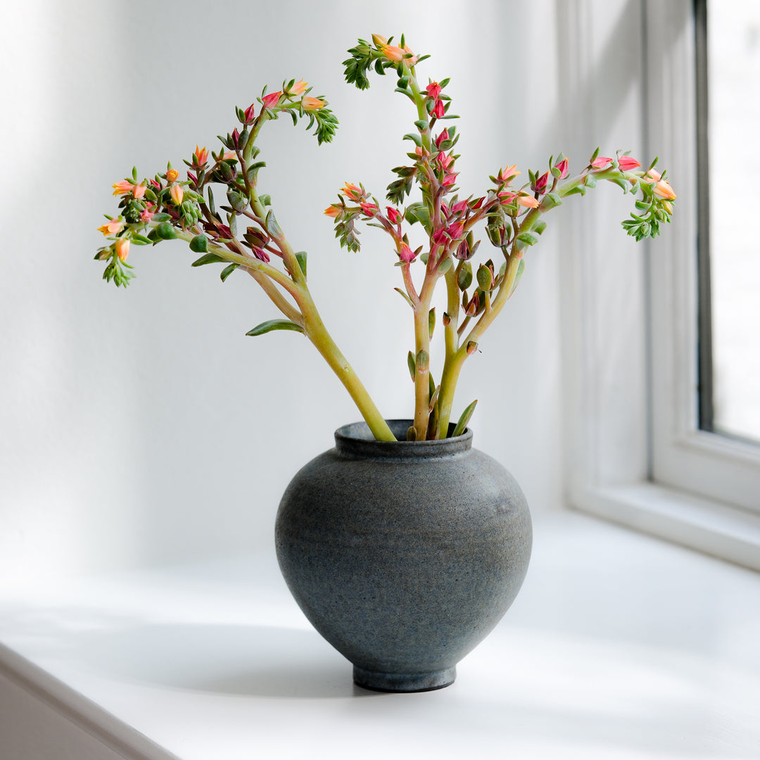 Saeam Kwon, ceramic, vase, Moon Jar | gray petrol (SK15)