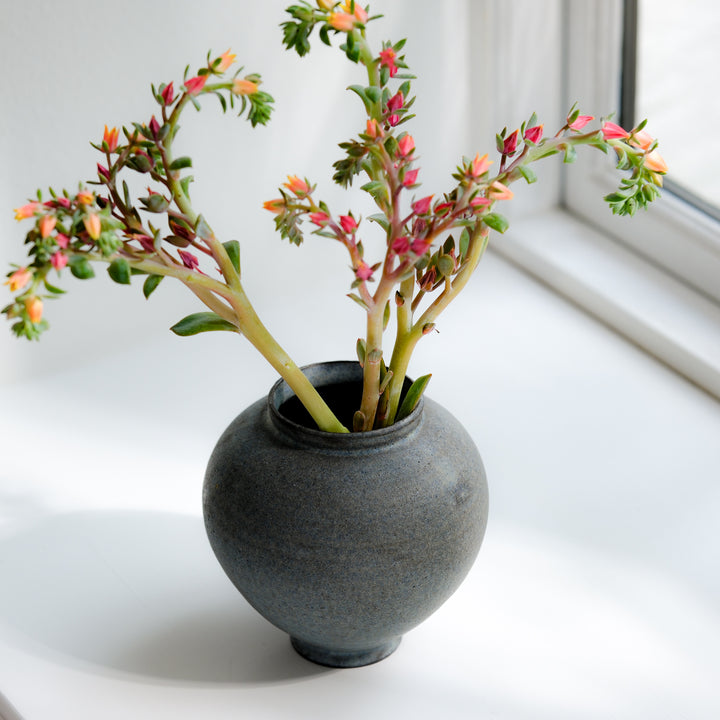 Saeam Kwon, ceramic, vase, Moon Jar | gray petrol (SK15)