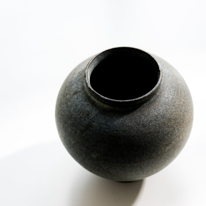 Saeam Kwon, ceramic, vase, Moon Jar | gray petrol (SK15)