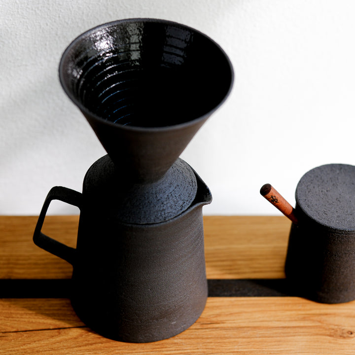 Saeam Kwon, Keramik, Kaffeekanne plus Filter, 2tlg, 350ml | matt schwarz (SK12)