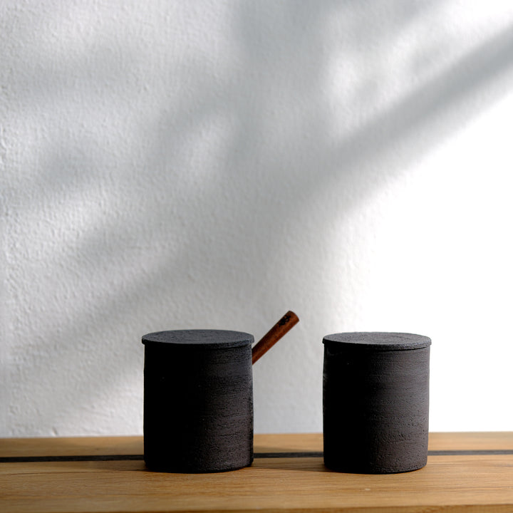Saeam Kwon, ceramic, sugar bowl with lid | matt black (SK10)
