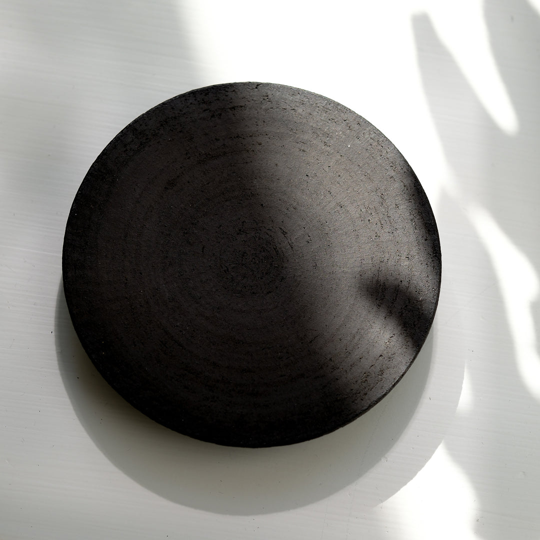Saeam Kwon, ceramic, dessert plate Ø 12.5 cm | matt black (SK04)
