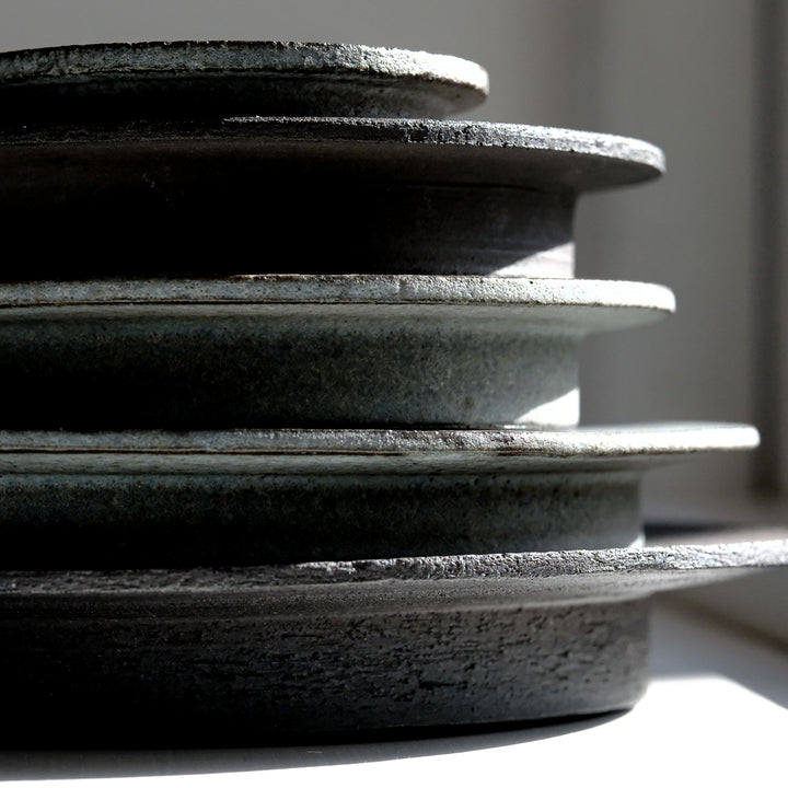 Saeam Kwon, ceramic, dessert plate Ø 12.5 cm | matt black (SK04)