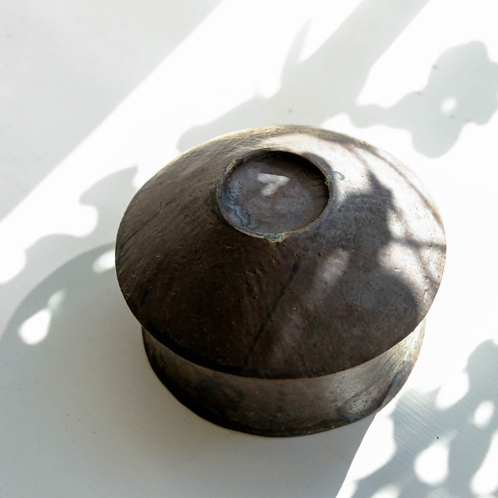 Tomoko Iwata, Schale, schwarz | japanische Keramik (TI42)
