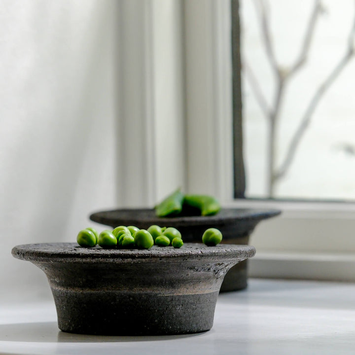 Kikuchi Toru, bowl, flat | Japanese ceramics (KT13)