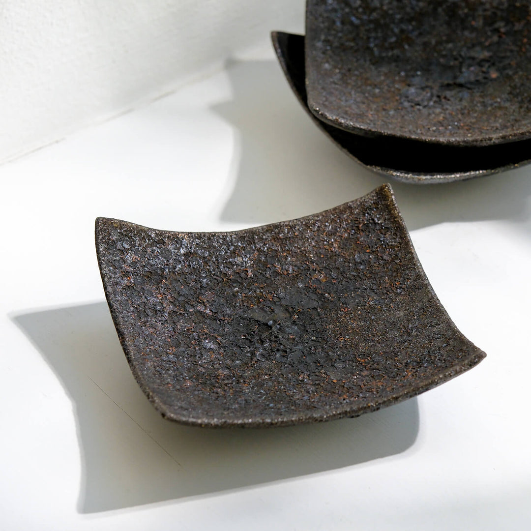 Toru Kikuchi, Bowl, flat, square, floating | Japanese ceramics | Japanese ceramics (KT18)