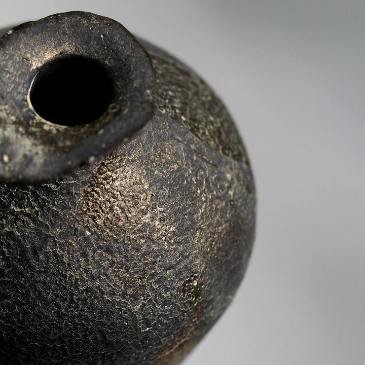 Toru Kikuchi, Vase geschwungen, grau | japanische Keramik (KT22)