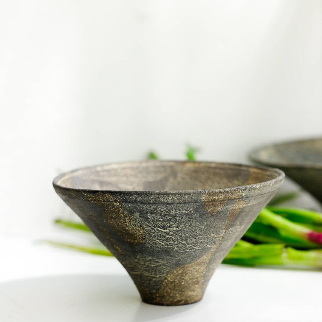 Toru Kikuchi, Schale, hoch | japanische Keramik, grau (KT23)