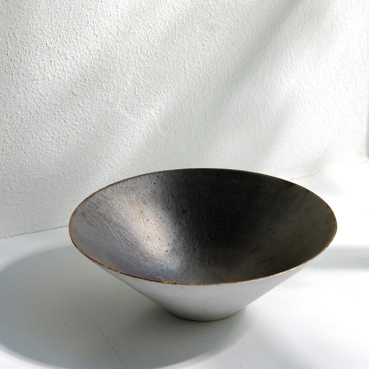 Keramik Schale von Toshifumi Tashiro, japanische Keramik, rund, japanischer Ton mit metallischer Glasur | haptik.de