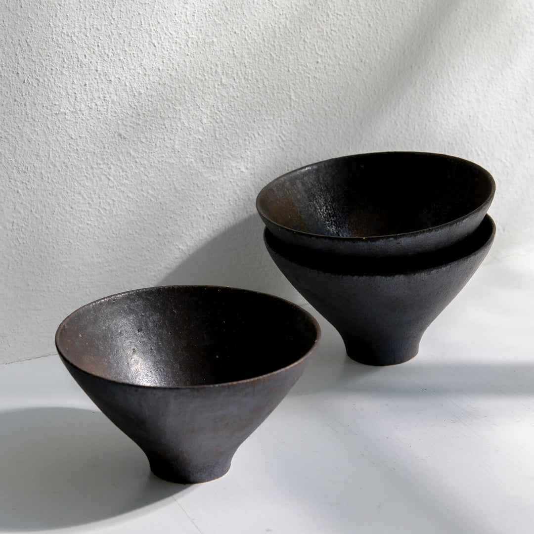 Toshifumi Tashiro, Schale, schwarz | japanische Keramik aus Mashiko (TT16)