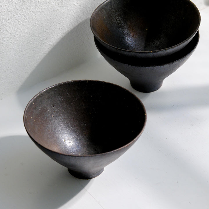 Toshifumi Tashiro, Schale, schwarz | japanische Keramik aus Mashiko (TT16)
