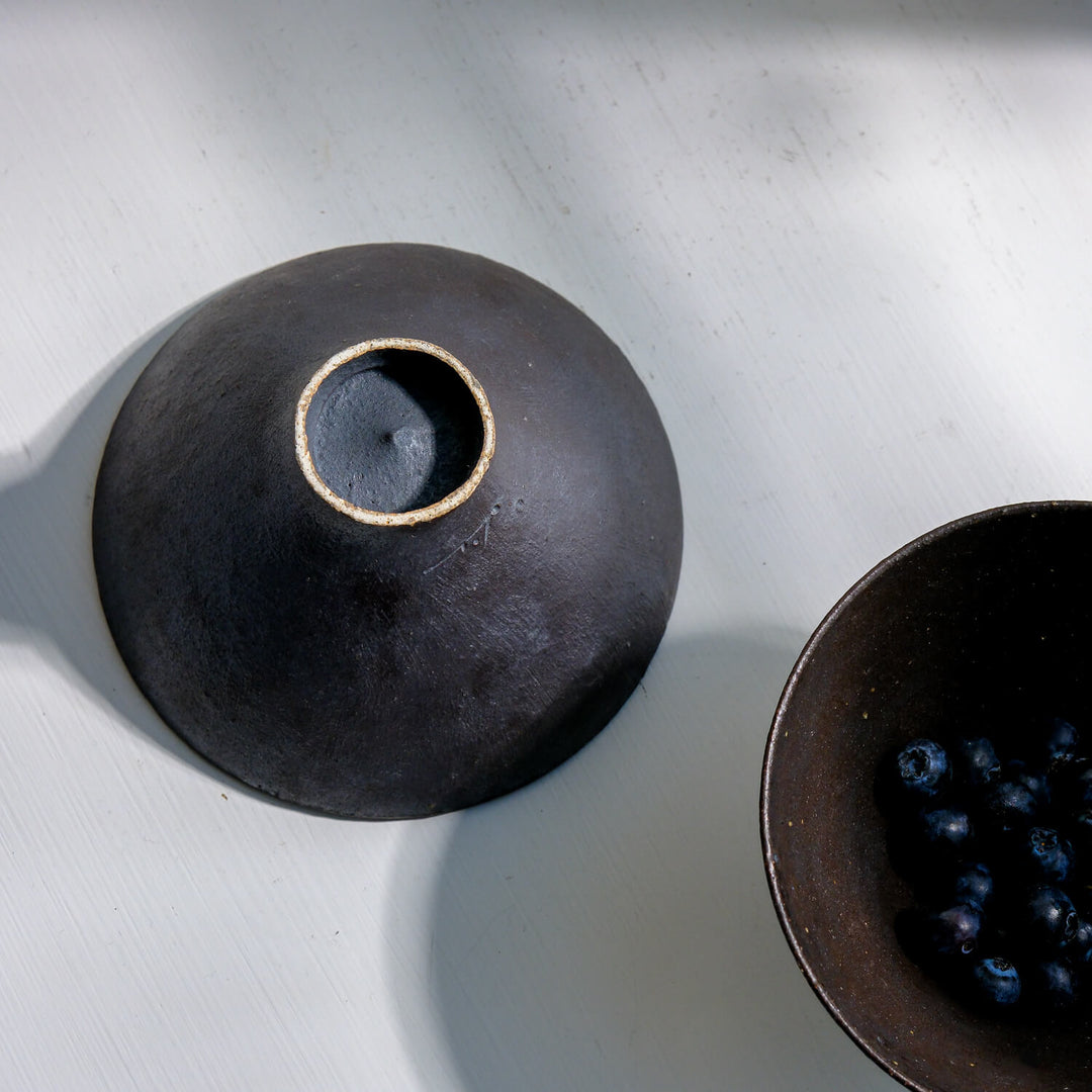 Toshifumi Tashiro, Schale, schwarz | japanische Keramik aus Mashiko (TT16)