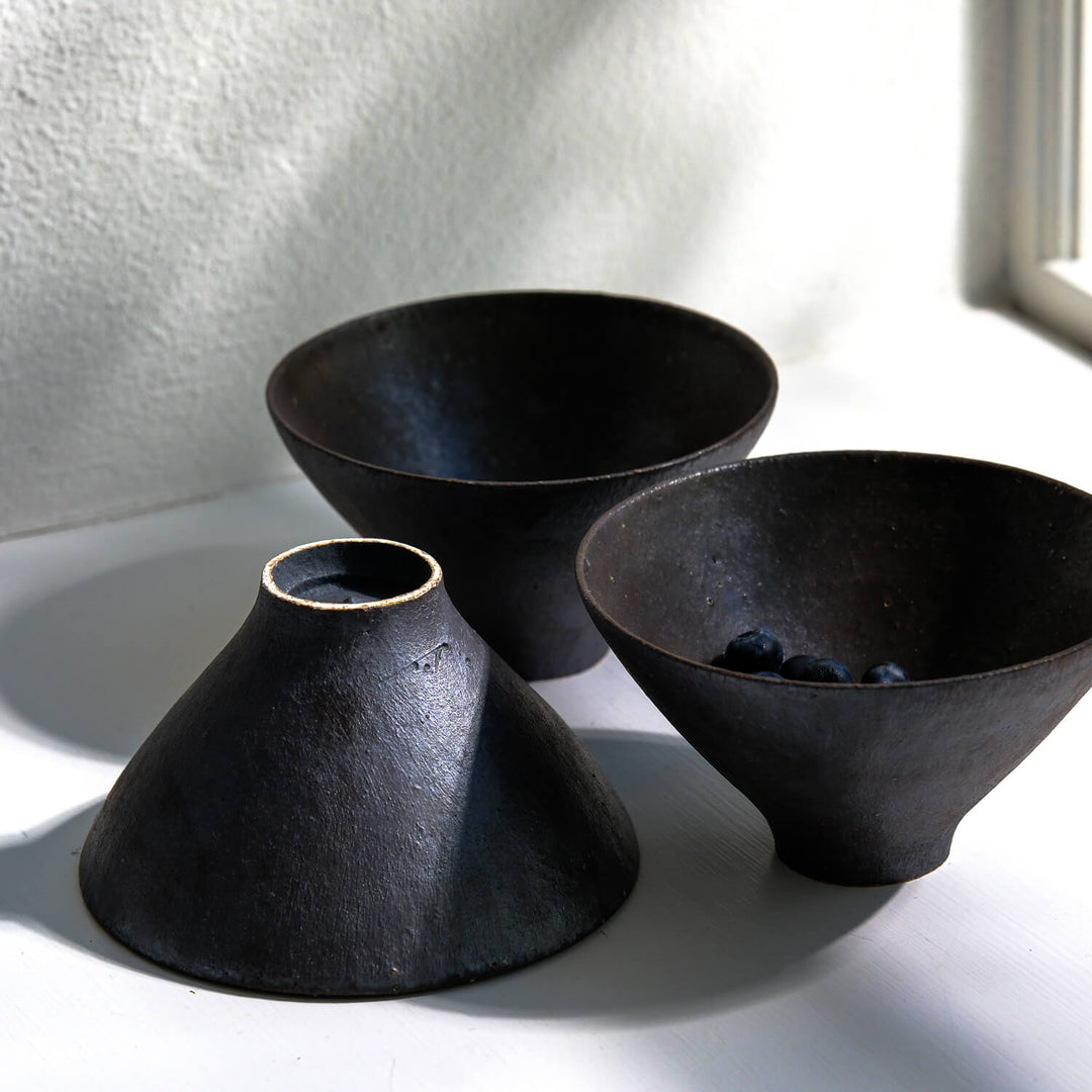 Toshifumi Tashiro, Schale, schwarz | japanische Keramik aus Mashiko (TT16)