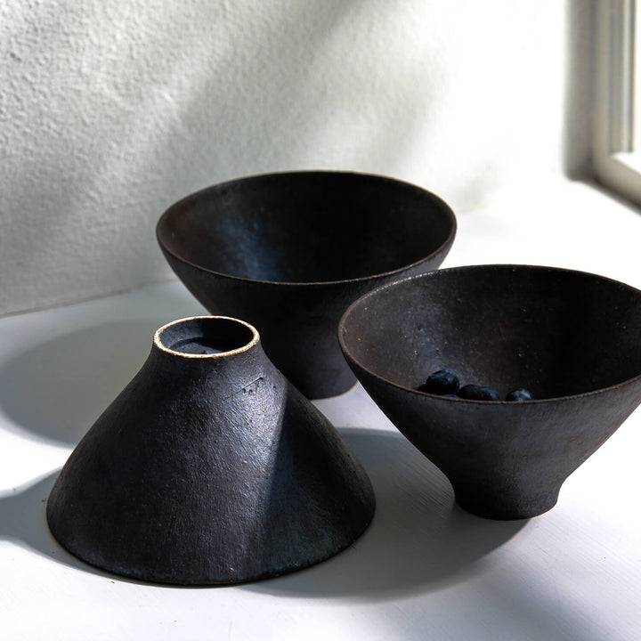 Toshifumi Tashiro, Schale, schwarz | japanische Keramik aus Mashiko (TT16)