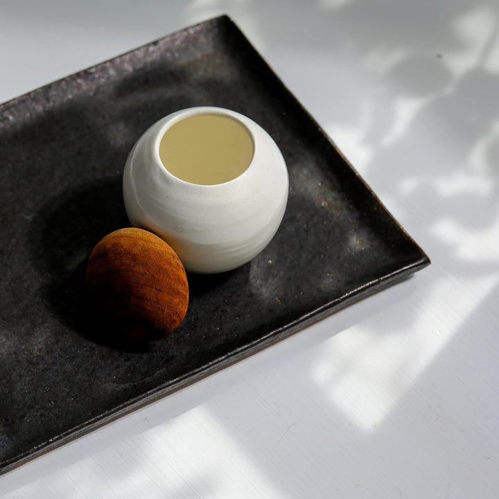 Wakahiko Ishikawa, kleine Dose mit Deckel, japanische Keramik aus Mashiko, weiß (WI08)