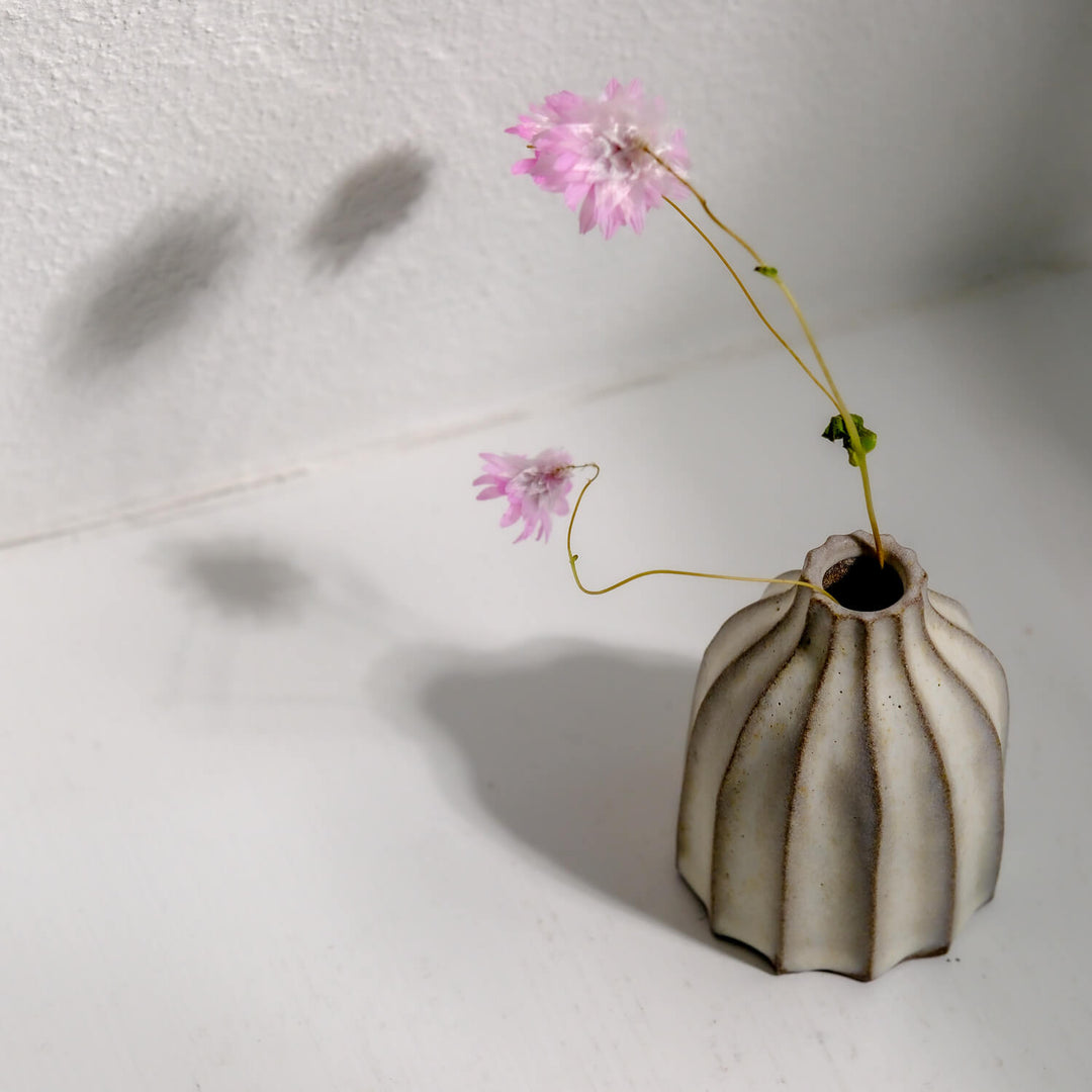 Yumiko Shimoya, Vase, japanische Keramik | Mentori (YS24)