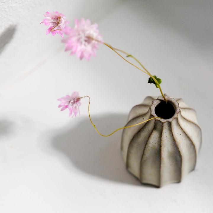 Yumiko Shimoya, Vase, japanische Keramik | Mentori (YS24)