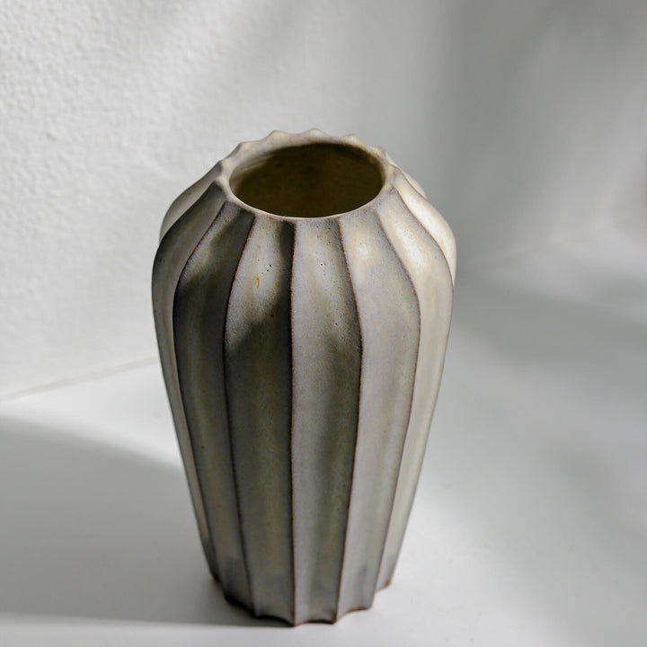 Yumiko Shimoya, Vase, japanische Keramik | Mentori (YS25)