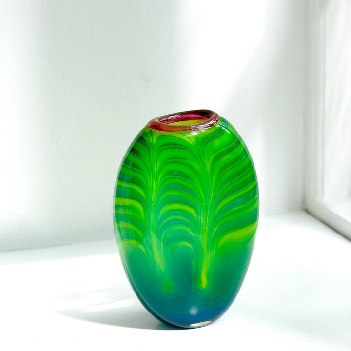 Barbara Ebner von Eschenbach, Glas Vase Ellipse grün | (BE52)