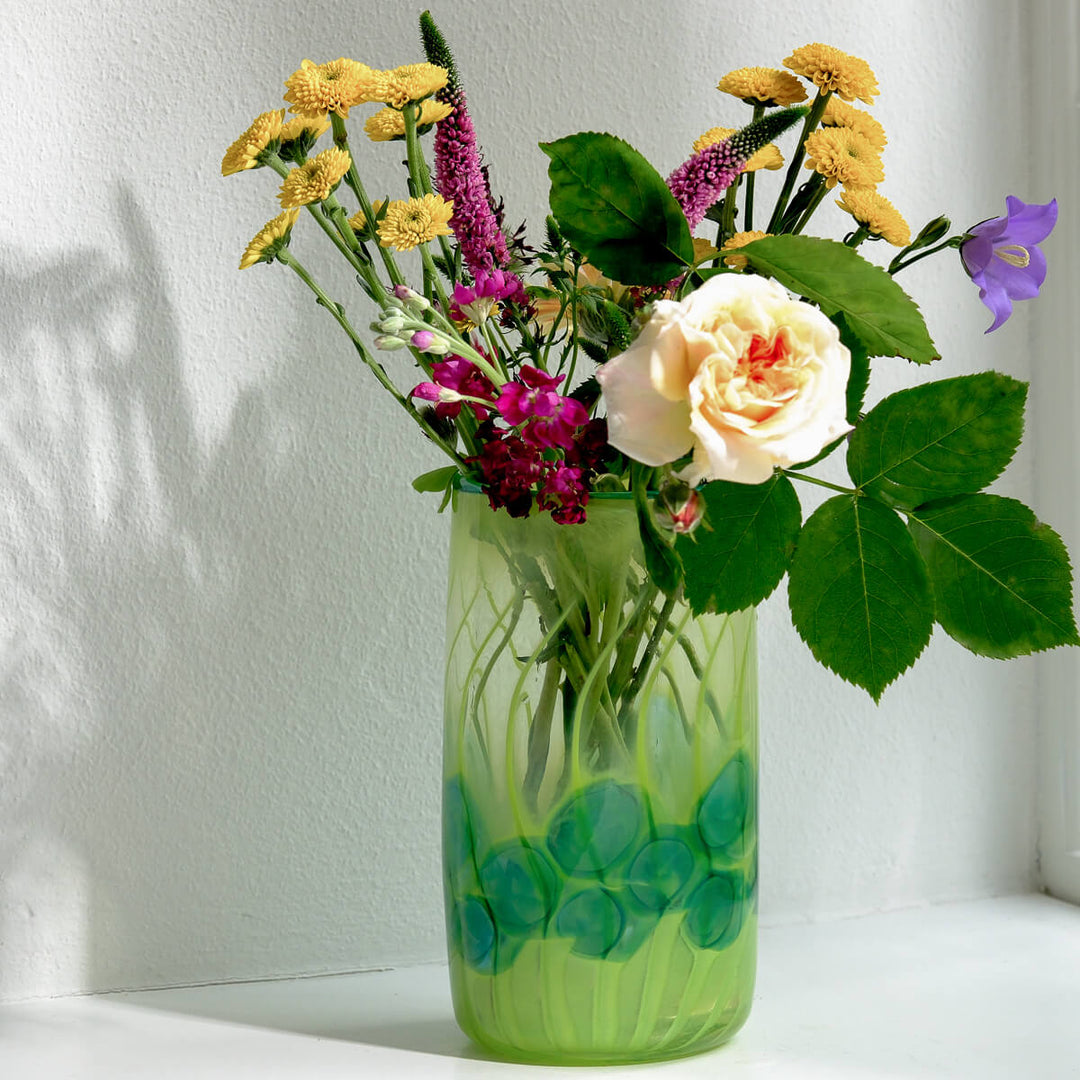 Barbara Ebner von Eschenbach, Glas Vase, 20 cm, zylindrisch | saatgrün-petrol (BE40)