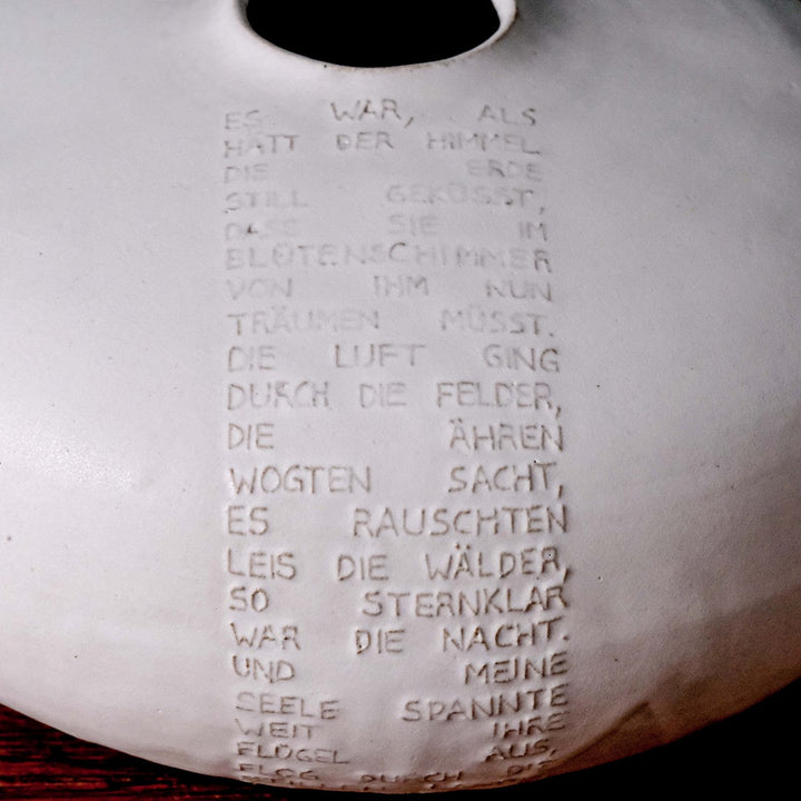 Marie Martin | Keramik Vase mit Gedicht, Mondnacht von Eichendorff, weiß (MC09)