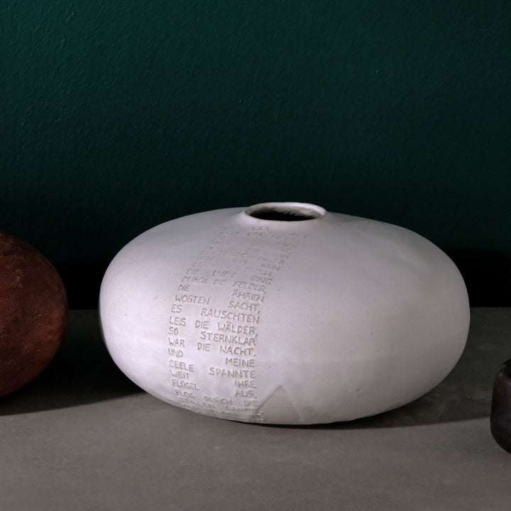 Marie Martin | Keramik Vase mit Gedicht, Mondnacht von Eichendorff, weiß (MC09)