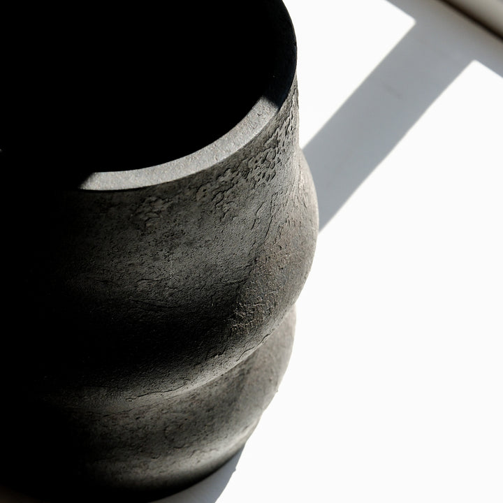 Laurenz Stockner, Schale, schwarzer Stahl, gestaucht | Ø 15 cm (LS16)