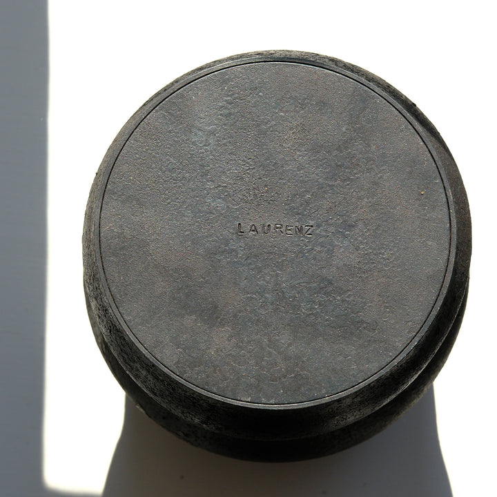 Laurenz Stockner, Schale, schwarzer Stahl, gestaucht | Ø 15 cm (LS16)