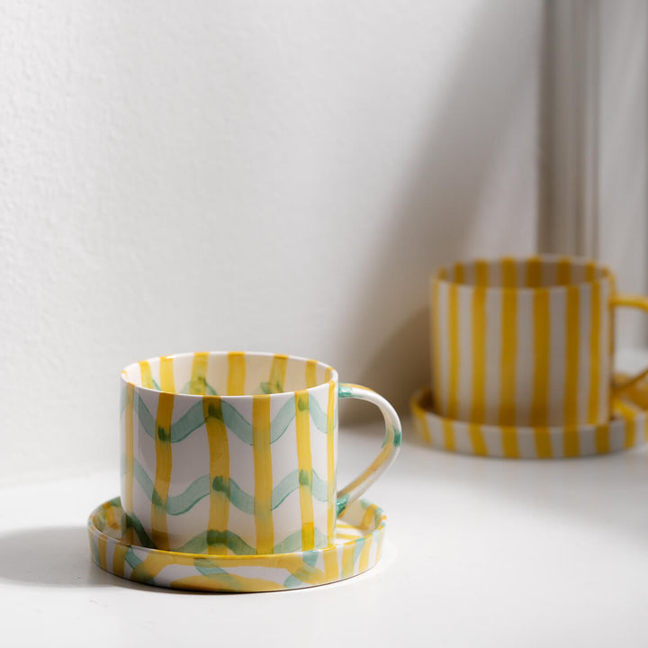 Masayoshi Oya, Tasse mit Untertasse, handgefertigt, Porzellan | gelb und grün (MO38)