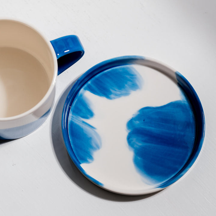 Masayoshi Oya, Tasse mit Untertasse, handgefertigt, Porzellan | blau (MO44)