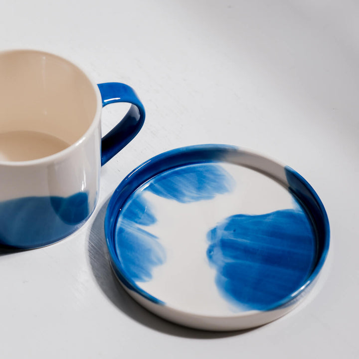 Masayoshi Oya, Tasse mit Untertasse, handgefertigt, Porzellan | blau (MO44)