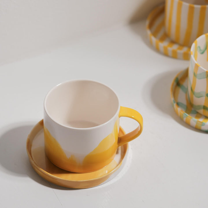 Masayoshi Oya, Tasse mit Untertasse, handgefertigt, Porzellan | gelb (MO43)