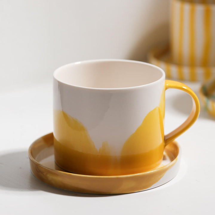 Masayoshi Oya, Tasse mit Untertasse, handgefertigt, Porzellan | gelb (MO43)